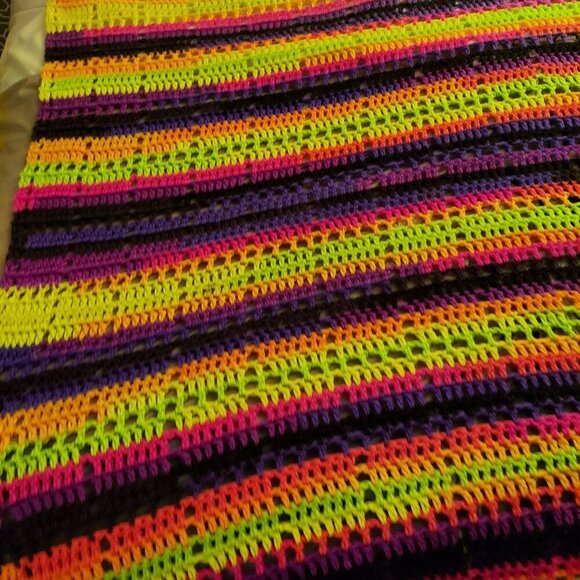 Handmade Neon Crochet Blanket Throw Vibrant Striped Pattern Multi-Color Soft Lig - Picture 6 of 8